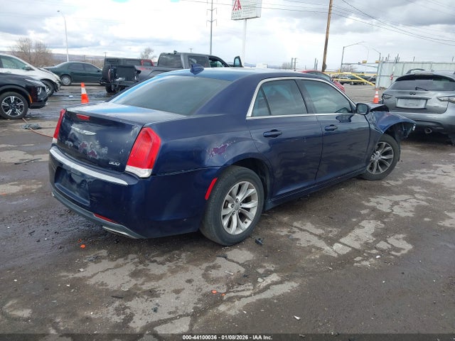 2C3CCAAG1FH743121 Chrysler 300 Limited
