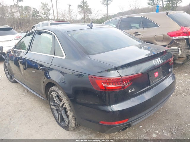 2018 AUDI A4 WAUENAF46JN013666 Photo 2
