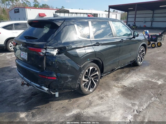 2022 MITSUBISHI OUTLANDER JA4J3UA88NZ014068 Photo 3