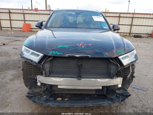 Продажа на аукционе авто 2018 Audi Q5, vin: WA1BNAFY6J2133164, номер лота: 44100074
