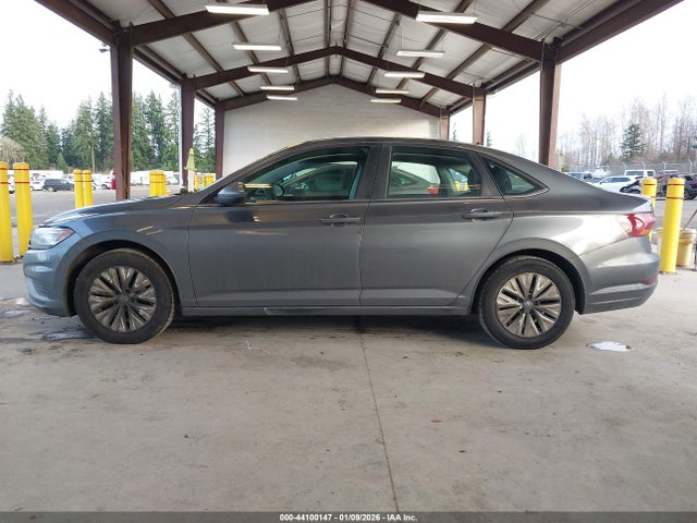 3VWN57BUXKM049669 Volkswagen Jetta 1.4t S
