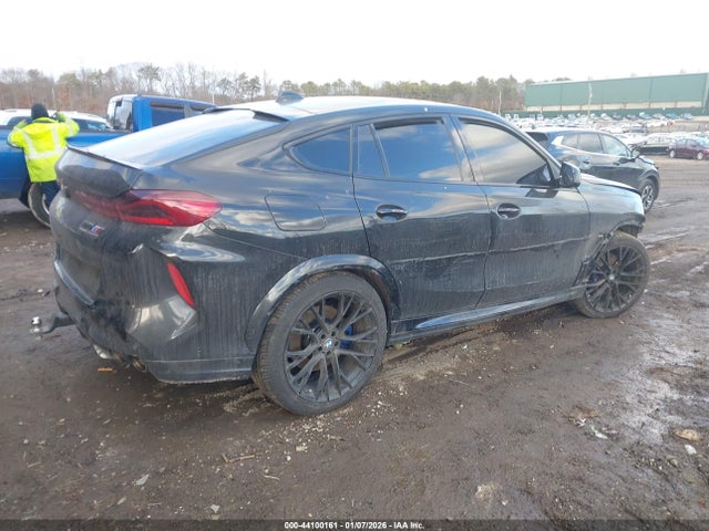 2021 BMW X6 5UXCY6C06M9F42453 Photo 3