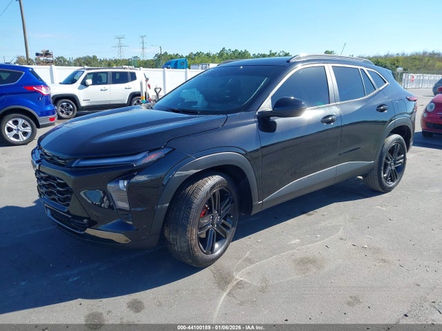 2025 CHEVROLET TRAX KL77LKEPXSC108311 Photo 1