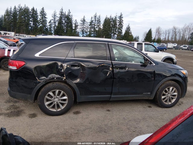 5XYPGDA55GG162061 KIA Sorento 3.3l Lx