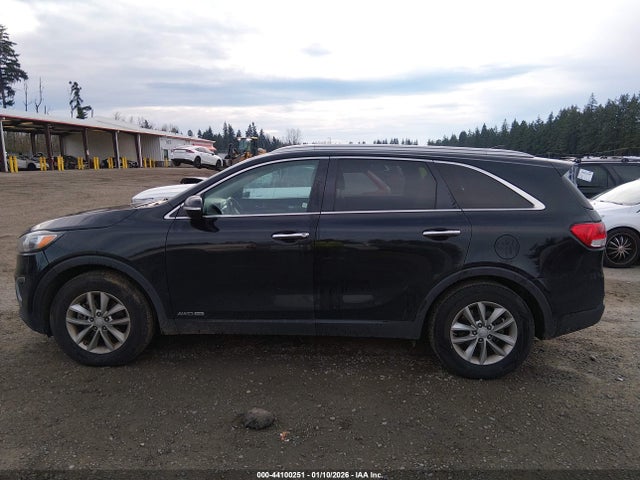 5XYPGDA55GG162061 KIA Sorento 3.3l Lx
