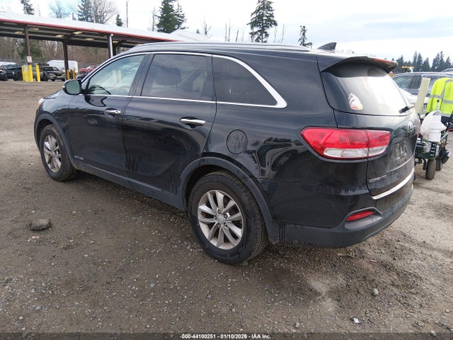 5XYPGDA55GG162061 KIA Sorento 3.3l Lx