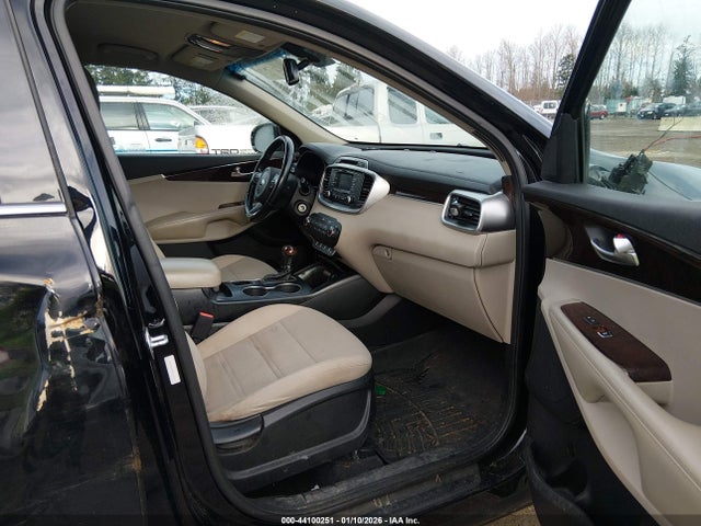 5XYPGDA55GG162061 KIA Sorento 3.3l Lx