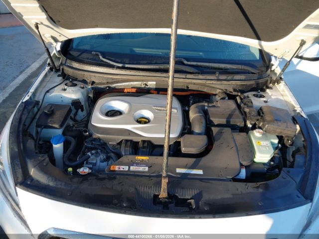 2017 HYUNDAI SONATA HYBRID KMHE24L18HA048598 Photo 9