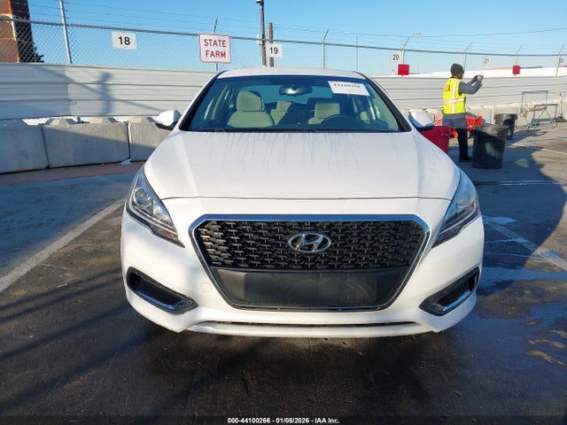 KMHE24L18HA048598 Hyundai Sonata Hybrid Se