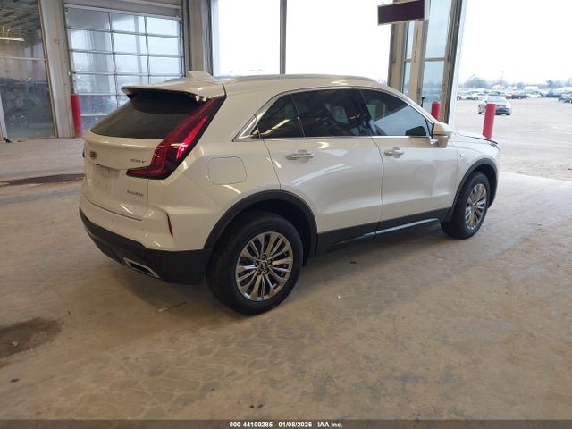 2025 CADILLAC XT4 1GYFZCR41SF126871 Photo 3