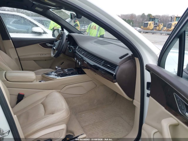 2017 AUDI Q7 WA1LHAF71HD051733 Photo 4
