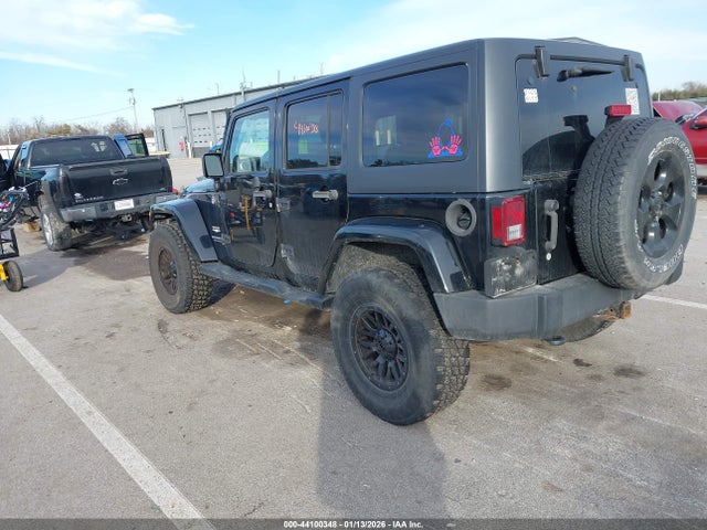 2014 JEEP WRANGLER UNLIMITED 1C4BJWEG4EL108822 Photo 2