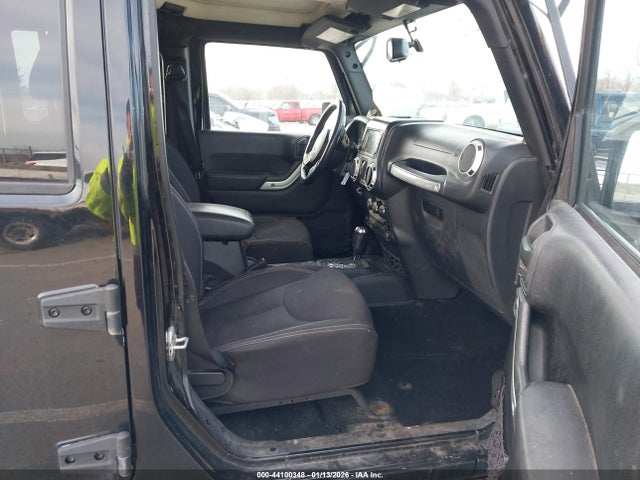 2014 JEEP WRANGLER UNLIMITED 1C4BJWEG4EL108822 Photo 4