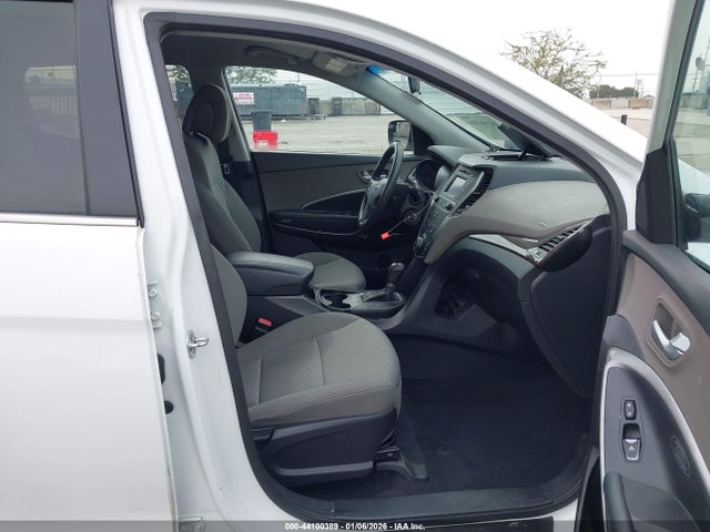 5XYZT3LB1HG392411 Hyundai Santa Fe Sport 2.4l