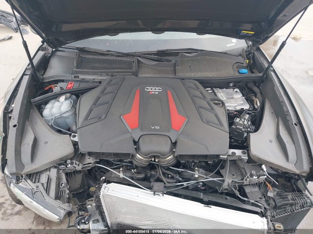 2025 AUDI RS Q8 WU1ARBF17SD035493 Photo 9