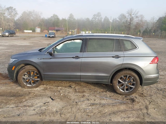 Продажа на аукционе авто 2022 Volkswagen Tiguan 2.0t Se, vin: 3VV2B7AX3NM030560, номер лота: 44100443