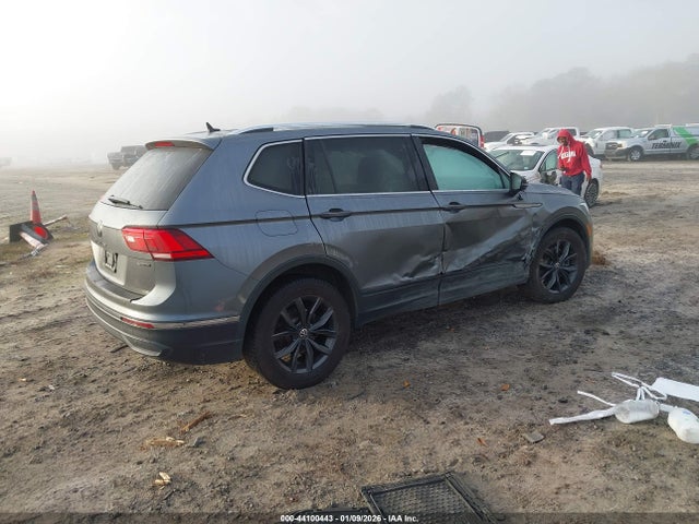 Продажа на аукционе авто 2022 Volkswagen Tiguan 2.0t Se, vin: 3VV2B7AX3NM030560, номер лота: 44100443