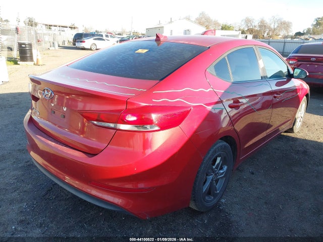 5NPD84LF7JH242225 Hyundai ELANTRA SEL