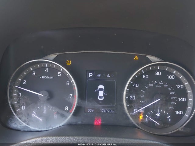 5NPD84LF7JH242225 Hyundai ELANTRA SEL