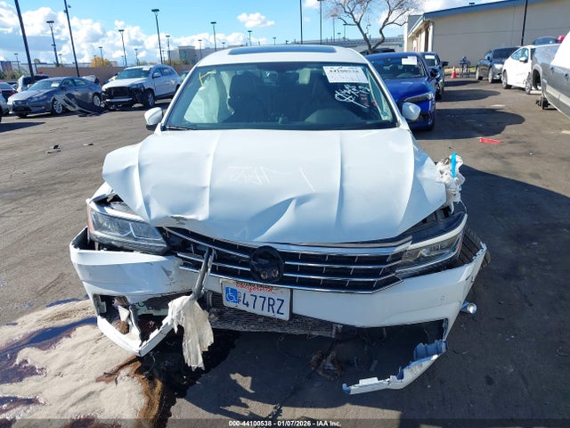 1VWGT7A34HC027765 Volkswagen Passat 1.8t Se