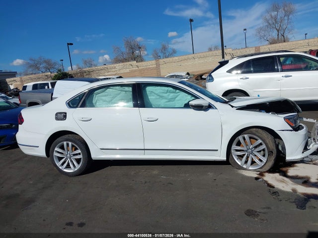 1VWGT7A34HC027765 Volkswagen Passat 1.8t Se