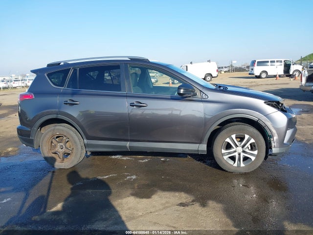 Toyota RAV4 LE 2017 JTMZFREV9HJ136695 Image 14