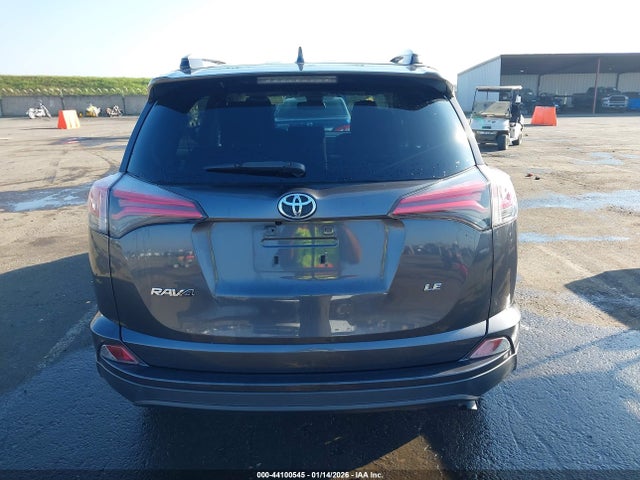 Toyota RAV4 LE 2017 JTMZFREV9HJ136695 Image 17