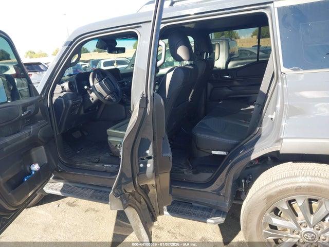 JTEABFAJXSK037228 Toyota Land Cruiser