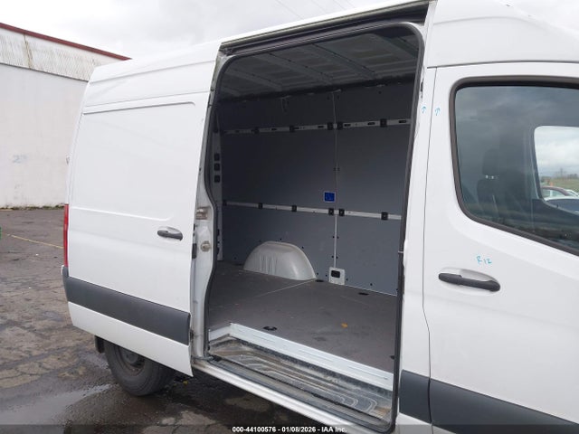 W1Y4EBHYXMT057895 Mercedes-Benz Sprinter 2500 Standard Roof V6