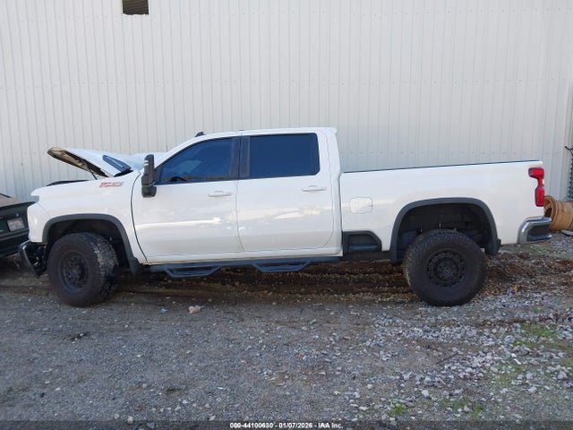 2GC4YNEY4N1207041 Chevrolet Silverado 2500hd 4wd Standard Bed Lt
