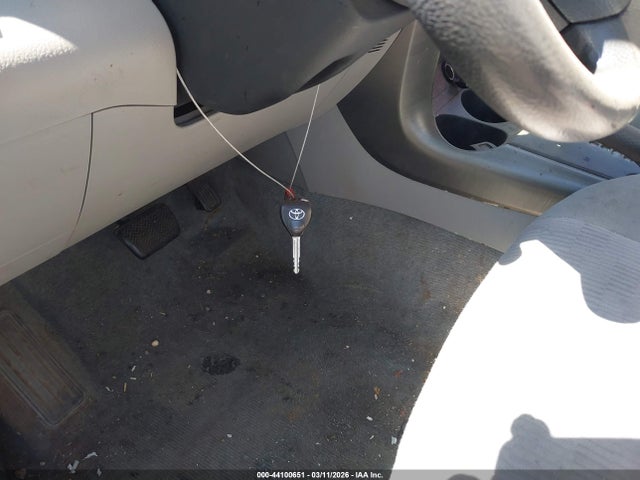 2011 TOYOTA RAV4 2T3KF4DV0BW096781 Photo 10