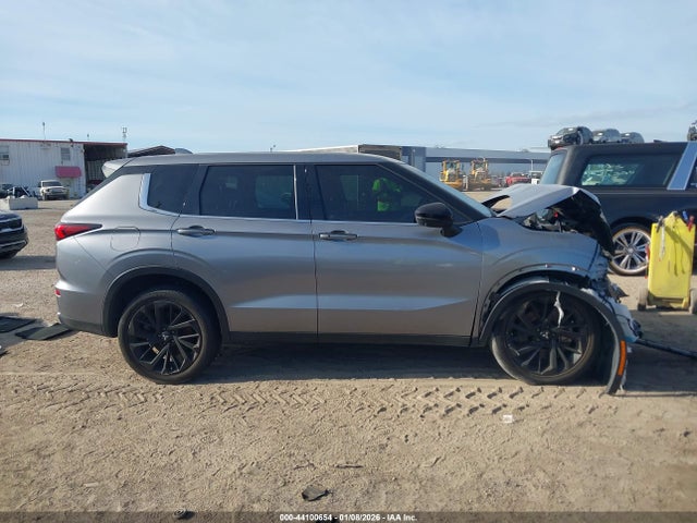 44100654 :رقم المزاد ، JA4J3UA80PZ030123 vin ، 2023 Mitsubishi Outlander Se 2.5 2wd/se Black Edition 2wd/se Special Edition 2wd مزاد بيع