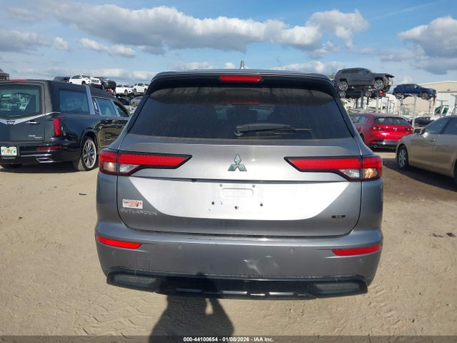 44100654 :رقم المزاد ، JA4J3UA80PZ030123 vin ، 2023 Mitsubishi Outlander Se 2.5 2wd/se Black Edition 2wd/se Special Edition 2wd مزاد بيع