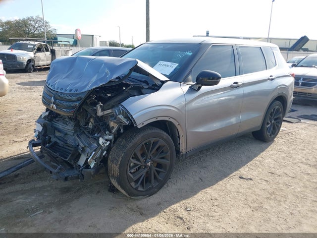 44100654 :رقم المزاد ، JA4J3UA80PZ030123 vin ، 2023 Mitsubishi Outlander Se 2.5 2wd/se Black Edition 2wd/se Special Edition 2wd مزاد بيع