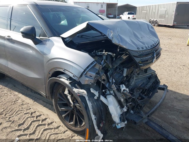 44100654 :رقم المزاد ، JA4J3UA80PZ030123 vin ، 2023 Mitsubishi Outlander Se 2.5 2wd/se Black Edition 2wd/se Special Edition 2wd مزاد بيع