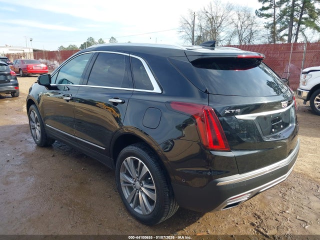 2021 CADILLAC XT5 1GYKNCRSXMZ228499 Photo 2