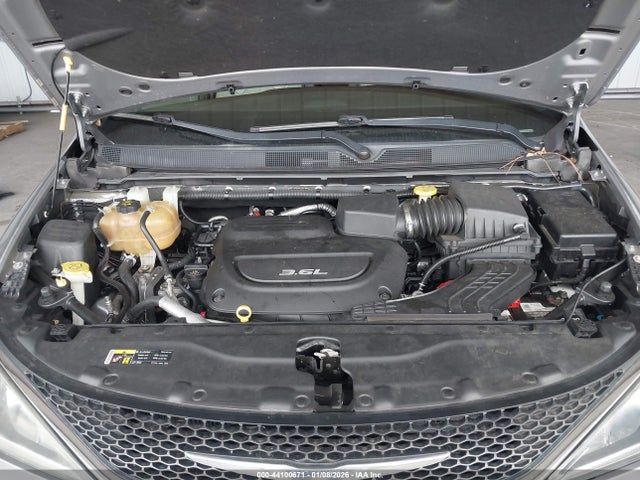 Aukcja sprzedaży 2017 Chrysler Pacifica Touring-l, vin: 2C4RC1BG2HR515548, numer aukcji: 44100671