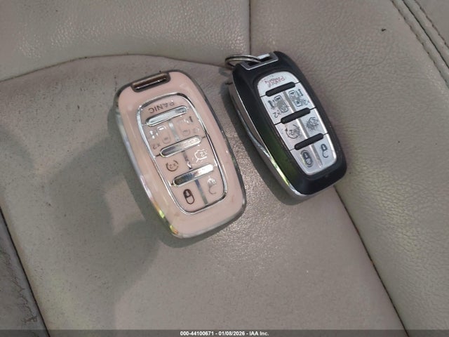 Aukcja sprzedaży 2017 Chrysler Pacifica Touring-l, vin: 2C4RC1BG2HR515548, numer aukcji: 44100671