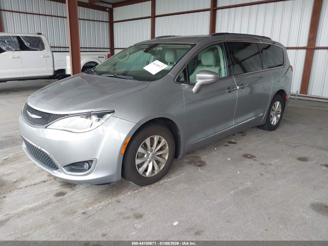 Aukcja sprzedaży 2017 Chrysler Pacifica Touring-l, vin: 2C4RC1BG2HR515548, numer aukcji: 44100671