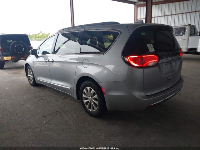 Aukcja sprzedaży 2017 Chrysler Pacifica Touring-l, vin: 2C4RC1BG2HR515548, numer aukcji: 44100671