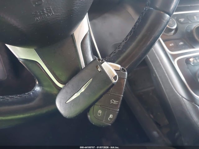 Aukcja sprzedaży 2015 Chrysler 200 Limited, vin: 1C3CCCAB9FN680793, numer aukcji: 44100707