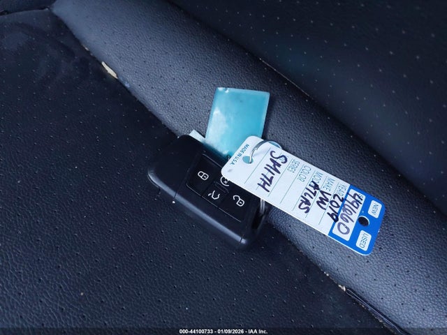 2019 VOLKSWAGEN ATLAS 1V2XR2CA4KC549298 Photo 10