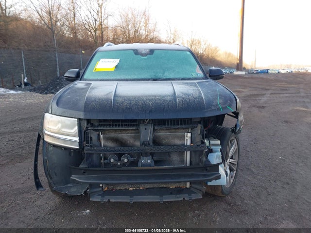 2019 Volkswagen Atlas 3.6l V6 Se W/technology R-line მანქანა იყიდება აუქციონზე, vin: 1V2XR2CA4KC549298, აუქციონის ნომერი: 44100733
