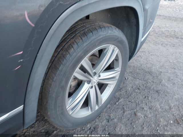 2019 Volkswagen Atlas 3.6l V6 Se W/technology R-line მანქანა იყიდება აუქციონზე, vin: 1V2XR2CA4KC549298, აუქციონის ნომერი: 44100733