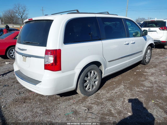 Продажа на аукционе авто 2015 Chrysler Town & Country Touring, vin: 2C4RC1BG0FR544432, номер лота: 44100758