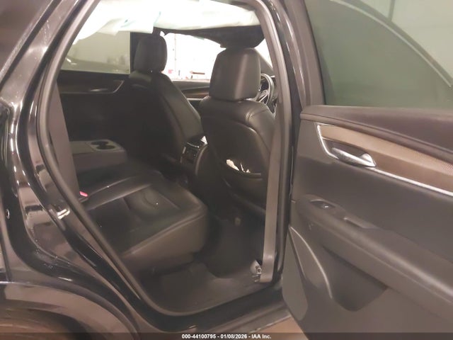 2017 CADILLAC XT5 1GYKNFRS5HZ112117 Photo 7