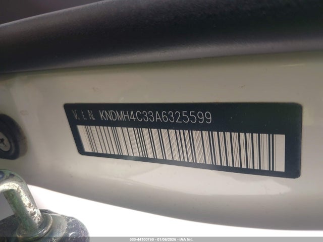 2010 KIA SEDONA KNDMH4C33A6325599 Photo 8