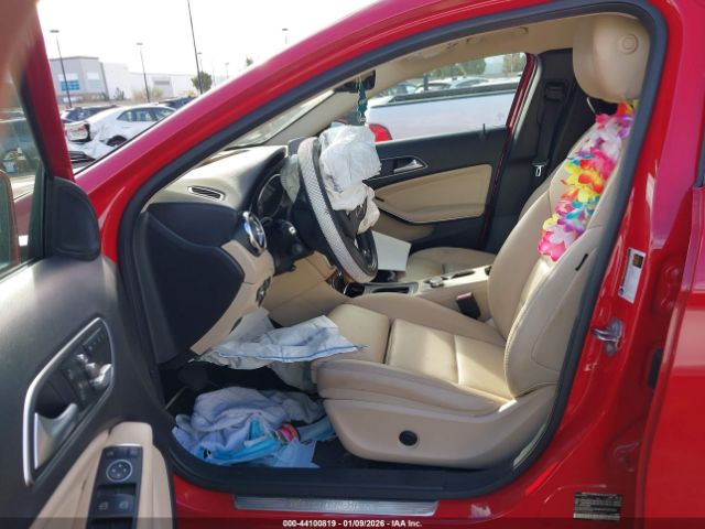 2019 MERCEDES-BENZ GLA 250 WDCTG4EB4KU013463 Photo 4