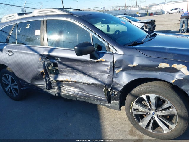 Subaru Outback 2.5i 2017 4S4BSAAC3H3314555 Image 6