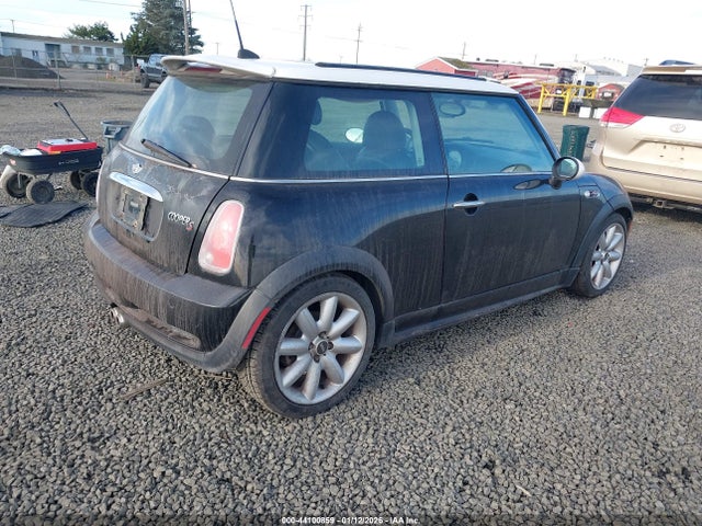 2005 MINI COOPER S WMWRE335X5TD99412 Photo 3